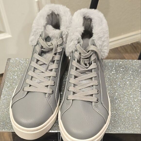 Koolaburra By Ugg Sundell Fuzz Chukka- Wild Dove - Picture 11 of 12